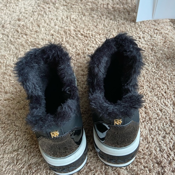 DKNY Faux Fur Borg Wedge Sneaker Boots (SOLD) - Picture 3 of 10